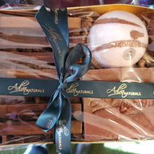 Load image into Gallery viewer, Wooden Soap Bar Holder