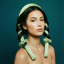 Load image into Gallery viewer, Heatless Roller Set in Green | 4-Piece Hair Curler Set  | Hair Accessories