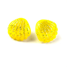 Load image into Gallery viewer, Yellow Oyster Shell Glitter Stud Earrings