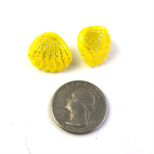 Load image into Gallery viewer, Yellow Oyster Shell Glitter Stud Earrings