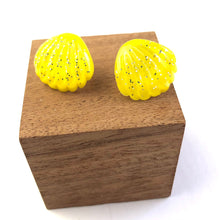 Load image into Gallery viewer, Yellow Oyster Shell Glitter Stud Earrings